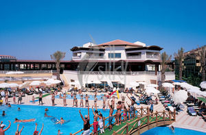 Aydinbey Famous Resort Hotel