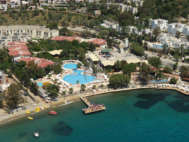 Vera Club TMT Hotel 