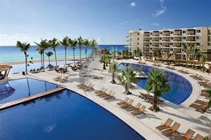 Dream Riviera Cancun Hotel